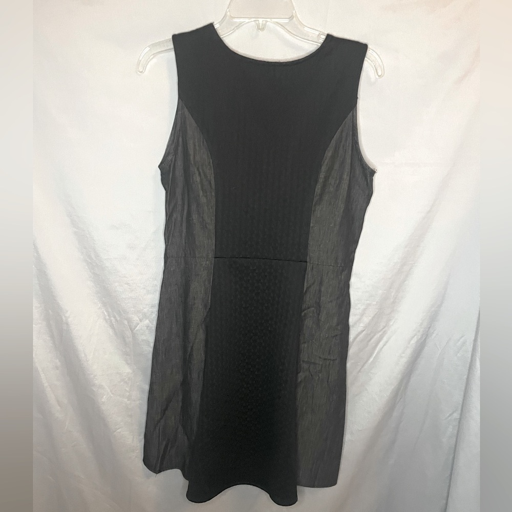 Dress - Picture 2 of 5